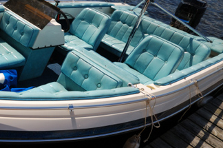 boat interior cleaning